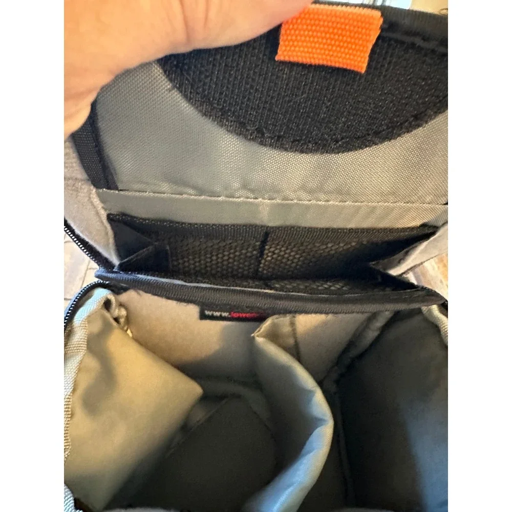 Lowepro Camera Bag Black Padded Shoulder Strap All Weather Cover Organizer Case